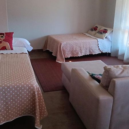 Albergue -Wifi- O Apartamento -No Wifi- Camino Santiago Porrino - En Pleno Centro - City Centre Extérieur photo