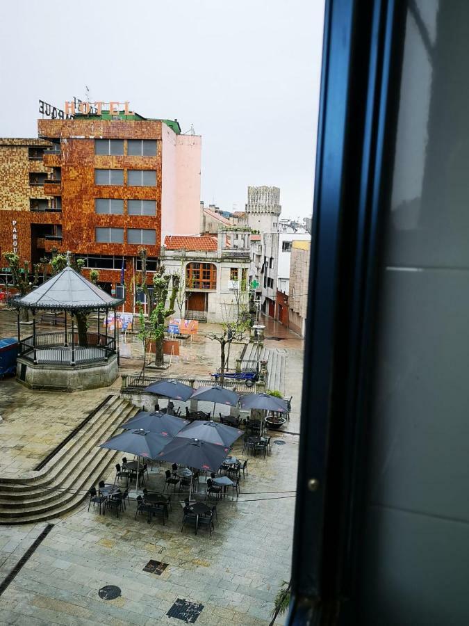 Albergue -Wifi- O Apartamento -No Wifi- Camino Santiago Porrino - En Pleno Centro - City Centre Extérieur photo
